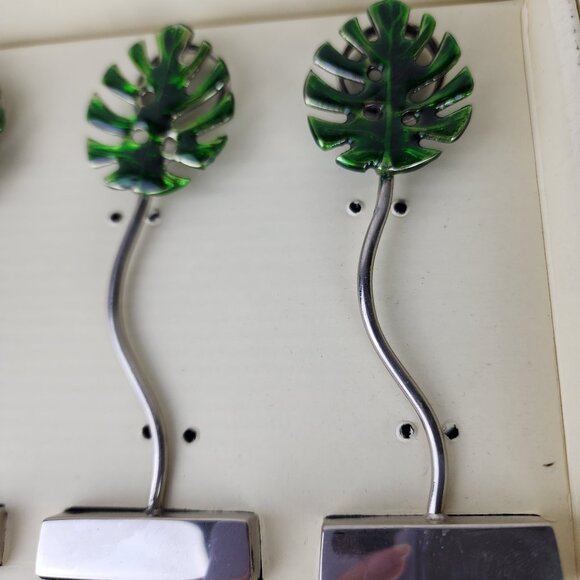 Pottery Barn Palm Leaf Metal Placecard Holders With Placecards NWT - Picture 2 of 3